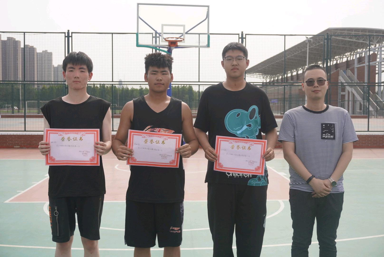 图片20.jpg 图片20.jpg