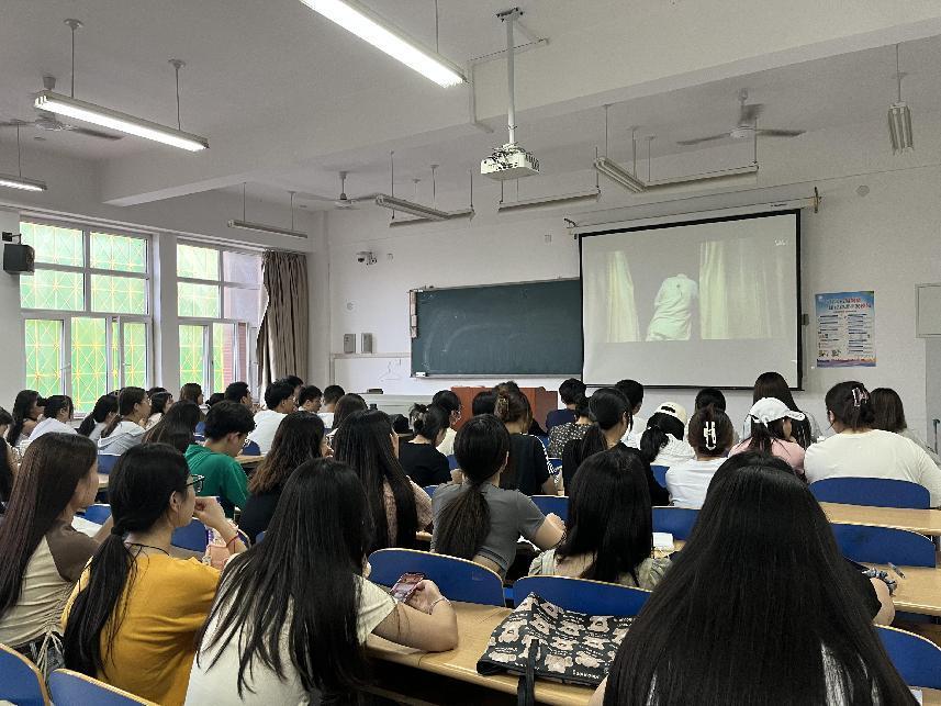 图片2.jpg 图片2.jpg