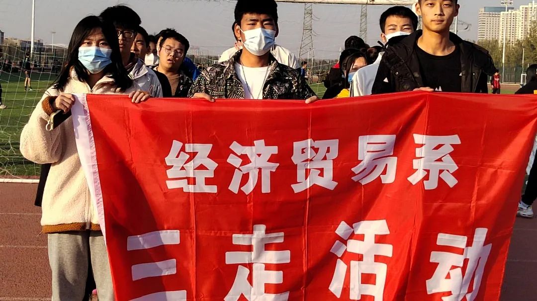 拔河2.jpg 拔河2.jpg