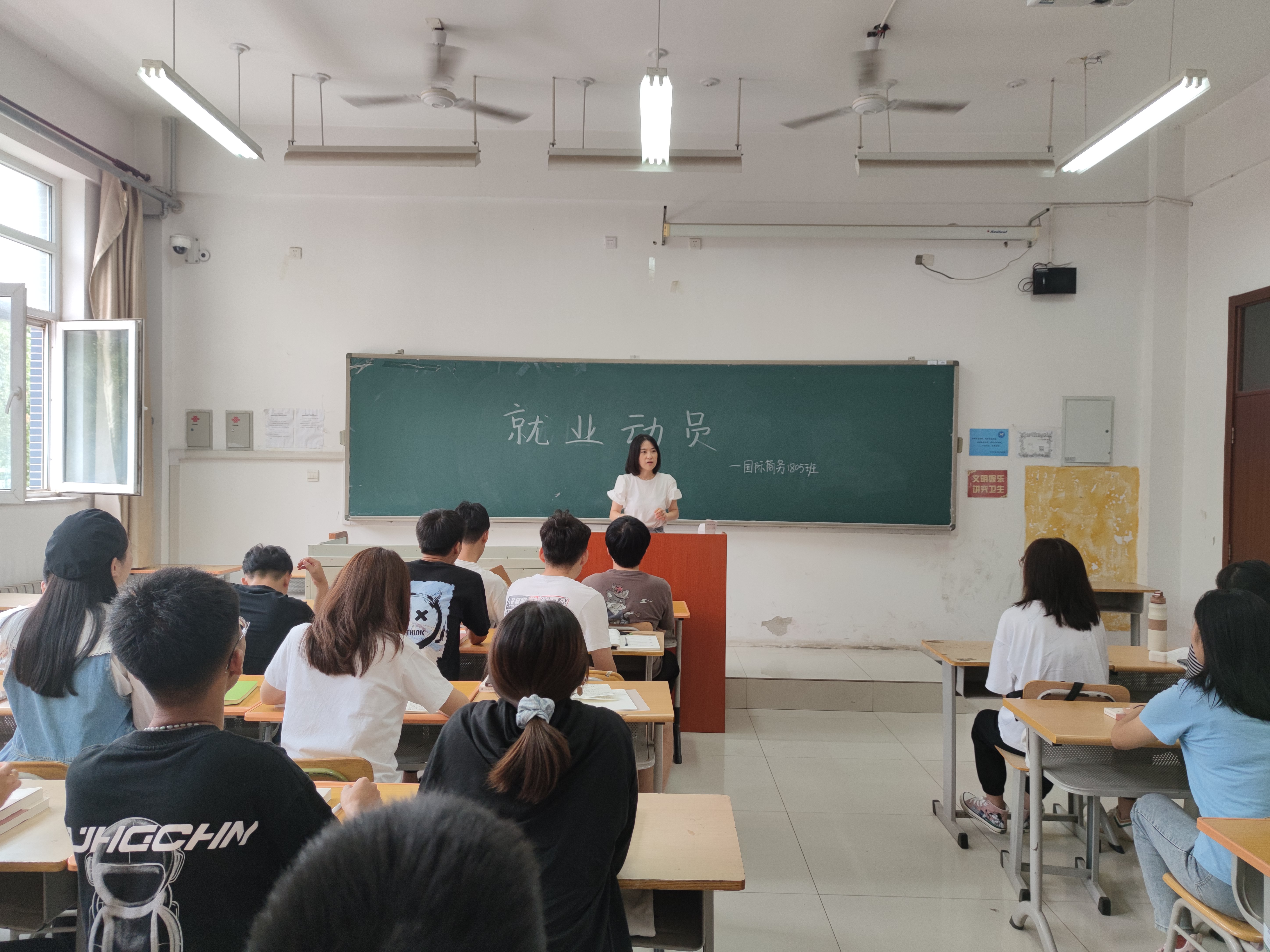 图片3.jpg 图片3.jpg
