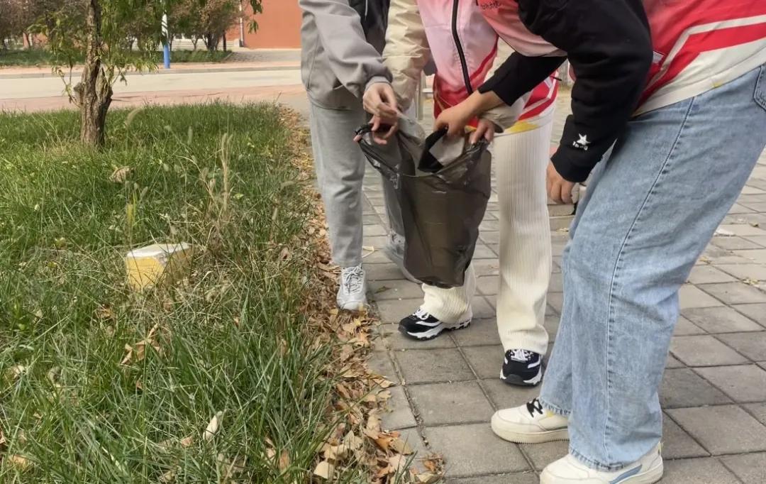 图片22.jpg 图片22.jpg